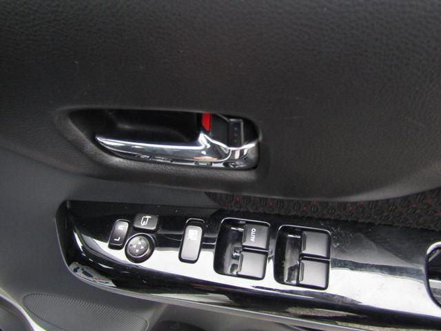 スペーシアカスタム XSターボ デュアルカメラブレーキサポート装着車 両側パワースライドドア シートヒーター スマートキー ナビ バックモニター ETC クルーズコントロール アイドリングストップ パドルシフト(19枚目)