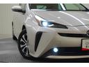 LEDヘッドライトです。デザイン性がよくとても明るいので、夜間の走行や悪天候でも安心です。しかも長寿命!
