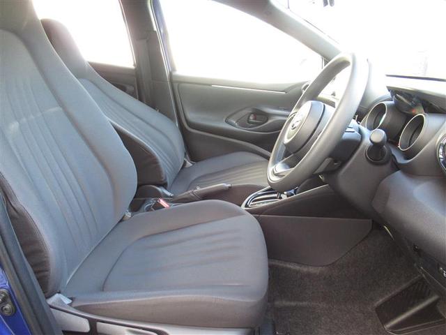 ヤリス ハイブリッドＧ　フルセグ　ＤＶＤ再生　ミュージックプレイヤー接続可　バックカメラ　衝突被害軽減システム　ＥＴＣ　ドラレコ（25枚目）