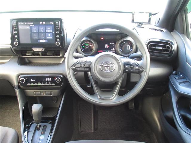 ヤリス ハイブリッドＧ　フルセグ　ＤＶＤ再生　ミュージックプレイヤー接続可　バックカメラ　衝突被害軽減システム　ＥＴＣ　ドラレコ（38枚目）