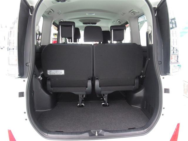 ヴォクシー ZS メモリーナビ DVD再生 後席モニター バックカメラ ETC 電動スライドドア LEDヘッドランプ ウオークスルー 乗車定員7人 3列シート アイドリングストップ(23枚目)