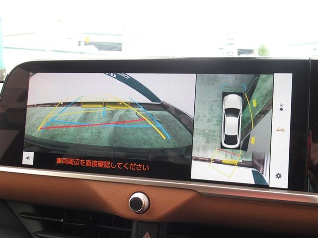 クラウンクロスオーバー ＲＳアドバンスド　革シート　サンルーフ　４ＷＤ　フルセグ　メモリーナビ　ミュージックプレイヤー接続可　バックカメラ　衝突被害軽減システム　ＥＴＣ　ＬＥＤヘッドランプ　フルエアロ（3枚目）