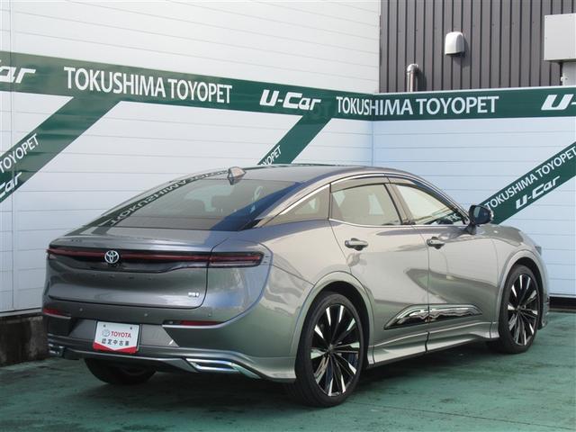 クラウンクロスオーバー ＲＳアドバンスド　革シート　サンルーフ　４ＷＤ　フルセグ　メモリーナビ　ミュージックプレイヤー接続可　バックカメラ　衝突被害軽減システム　ＥＴＣ　ＬＥＤヘッドランプ　フルエアロ（8枚目）