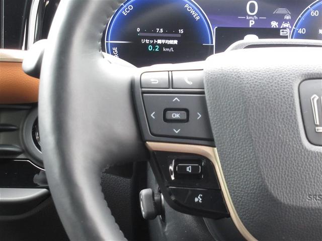 クラウンクロスオーバー ＲＳアドバンスド　革シート　サンルーフ　４ＷＤ　フルセグ　メモリーナビ　ミュージックプレイヤー接続可　バックカメラ　衝突被害軽減システム　ＥＴＣ　ＬＥＤヘッドランプ　フルエアロ（19枚目）