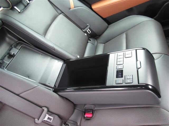 クラウンクロスオーバー ＲＳアドバンスド　革シート　サンルーフ　４ＷＤ　フルセグ　メモリーナビ　ミュージックプレイヤー接続可　バックカメラ　衝突被害軽減システム　ＥＴＣ　ＬＥＤヘッドランプ　フルエアロ（28枚目）