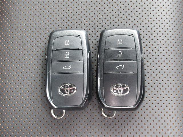 クラウンクロスオーバー ＲＳアドバンスド　革シート　サンルーフ　４ＷＤ　フルセグ　メモリーナビ　ミュージックプレイヤー接続可　バックカメラ　衝突被害軽減システム　ＥＴＣ　ＬＥＤヘッドランプ　フルエアロ（33枚目）