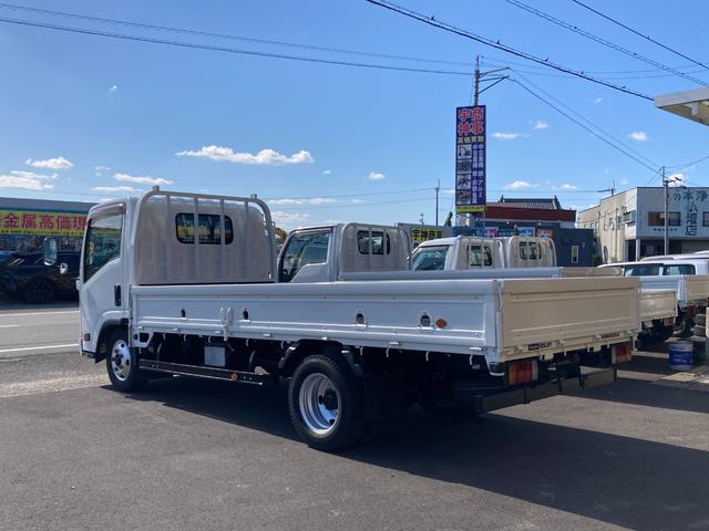 エルフトラック 2t ロング 低床 荷台鉄板張り 5速マニュアル セイコーラック ロープ穴4対 坂道発進補助 ETC(13枚目)