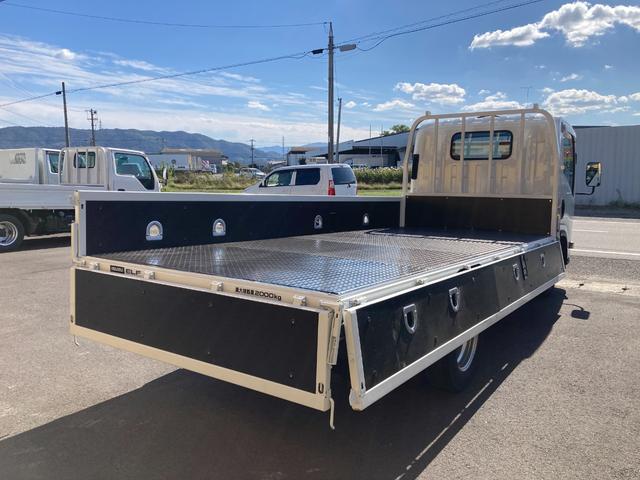 エルフトラック 2t ロング 低床 荷台鉄板張り 5速マニュアル セイコーラック ロープ穴4対 坂道発進補助 ETC(23枚目)