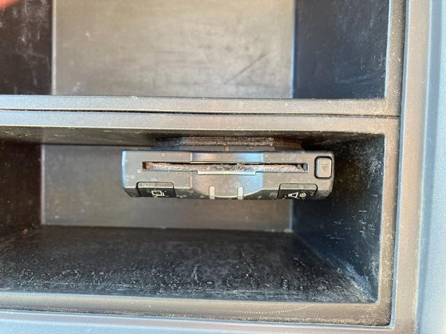 エルフトラック 2t ロング 低床 荷台鉄板張り 5速マニュアル セイコーラック ロープ穴4対 坂道発進補助 ETC(41枚目)