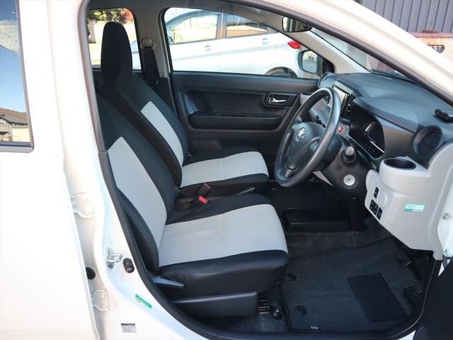 ピクシスエポック Ｘ　ＳＡＩＩＩ　／禁煙車／車検整備付き／全国対応１年保証付き／試運転済み／全席シート洗浄済み／新品バッテリー交換／衝突回避支援ブレーキ機能／ブルートゥース対応地デジナビ／後カメラ／ＥＴＣ／ＬＥＤライト／整備記録簿あり（8枚目）