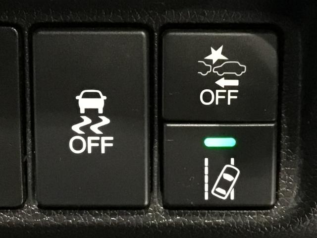 シャトル Gホンダセンシング LED・フルセグ・メモリナビ・DVD・バックカメラ・ECONスイッチ・ETC(7枚目)