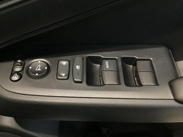 ヴェゼル ｅ：ＨＥＶＸ　ＬＥＤ・フルセグ・メモリナビ・バックカメラ・純正ＡＷ・ホンダＣＯＮＮＥＣＴ（31枚目）