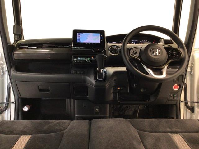 【前方視界】開放的な前方視界！運転がしやすく疲れにくいです♪窓が大きく、見通しがとっても良いおクルマですよ♪