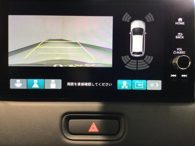 【バックカメラ】運転が苦手な方も車庫入れラクラクです！ギアをリバースに入れれば自動的に切り換わりますので、面倒な操作は不要です♪狭い駐車場もお車を傷つけず安心ですね！