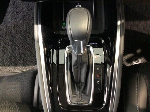 豊富に在庫を取り揃えています！軽自動車からミニバン、セダン、ＳＵＶ、話題のハイブリッド車など続々入荷しております！