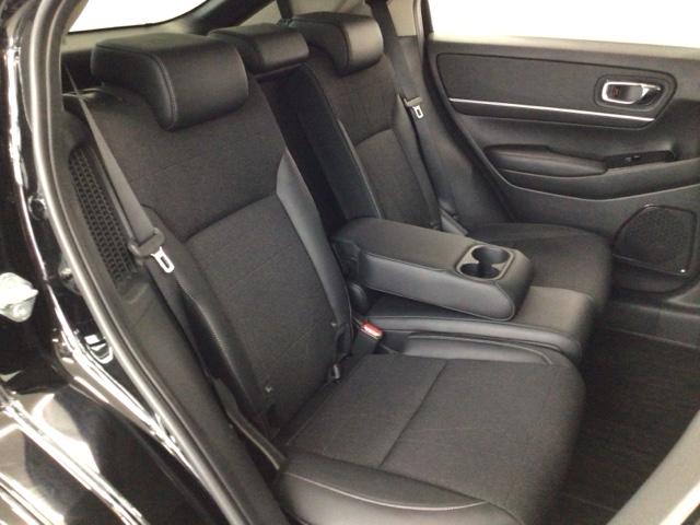 ヴェゼル ｅ：ＨＥＶＺ　ＬＥＤ・フルセグ・メモリナビ・ＤＶＤ・ＣＤ・バックカメラ・純正ＡＷ・ＥＴＣ（14枚目）