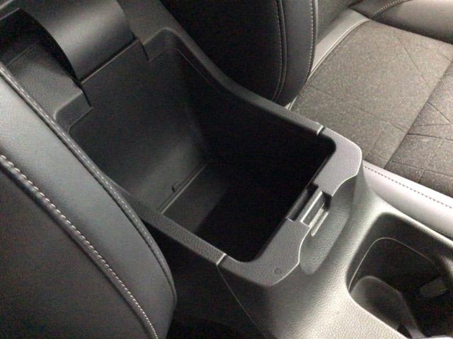 ヴェゼル ｅ：ＨＥＶＺ　ＬＥＤ・フルセグ・メモリナビ・ＤＶＤ・ＣＤ・バックカメラ・純正ＡＷ・ＥＴＣ（34枚目）