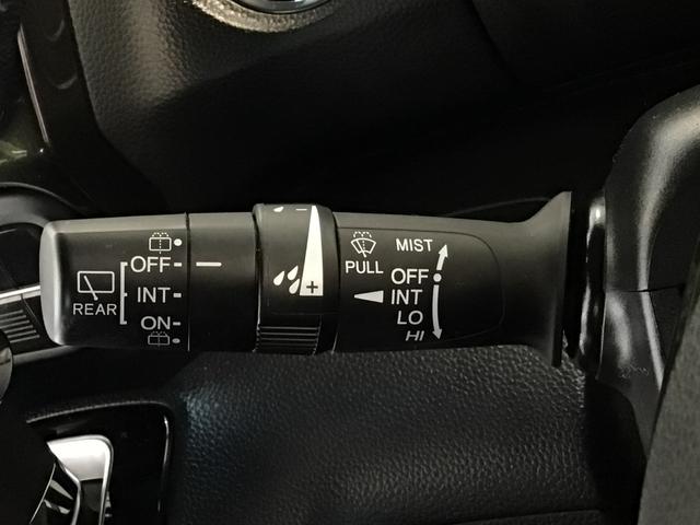 N-BOXカスタム G・EXターボホンダセンシング LED・フルセグ・メモリナビ・DVD・CD・バックカメラ・純正AW・ETC(30枚目)