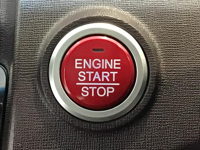 N-ONE プレミアムツアラー・Lパッケージ HID・CD付ディスプレイオーディオ・バックカメラ・純正AW・ETC(11枚目)