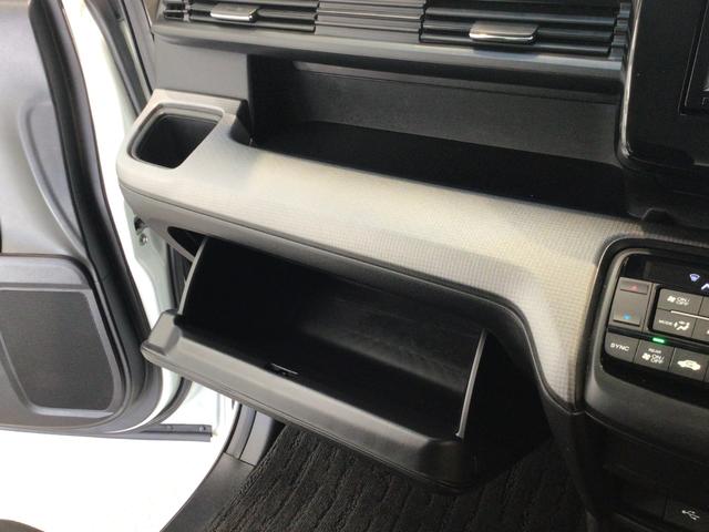 ステップワゴンスパーダ スパーダホンダセンシング LED・フルセグ・メモリナビ・DVD・CD・バックカメラ・純正AW・ETC(33枚目)