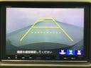 【バックカメラ】運転が苦手な方も車庫入れラクラクです!ギアをリバースに入れれば自動的に切り換わりますので、面倒な操作は不要です♪狭い駐車場もお車を傷つけず安心ですね!
