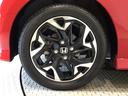 【アルミホイール】純正アルミホイール装備!足元を際立たせ、軽快な走りを演出します!印象もアップし、スタイルも引き締まります!スポーティーさの中にラグジュアリーを感じさせるデザインですね♪