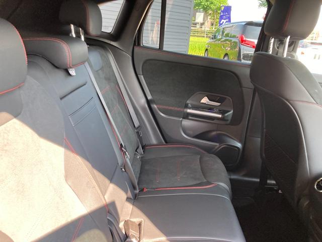 GLA200d 4マチック パノラマルーフ/純正ドライブレコーダー/アラウンドビューモニター/LEDヘッドライト/カーボンインテリアトリム/ETC2.0/ワイヤレススマホ充電(33枚目)