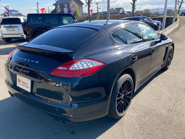 GTS 左ハンドル/スポーツクロノPKG/純正20AW/レーダー探知機/ドラレコ/サンルーフ/Bluetooth/純正電動リアウィング/エアサスペンション/スポーツエグゾースト切替/全席シートヒーター(11枚目)