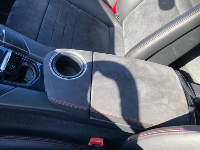 GTS 左ハンドル/スポーツクロノPKG/純正20AW/レーダー探知機/ドラレコ/サンルーフ/Bluetooth/純正電動リアウィング/エアサスペンション/スポーツエグゾースト切替/全席シートヒーター(30枚目)