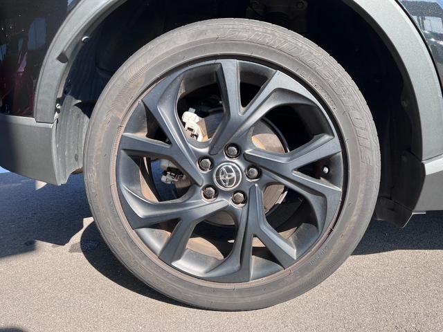 Ｃ－ＨＲ Ｇ　モード　ネロ　セーフティプラスＩＩＩ　ハーフレザー・全方位カメラ・純正ナビ・前席ヒートシーター・運転席ランバーサポート・ＥＴＣ・セーフティセンス・ブラインドスポットモニター・ＬＥＤライト・オートハイビーム（15枚目）