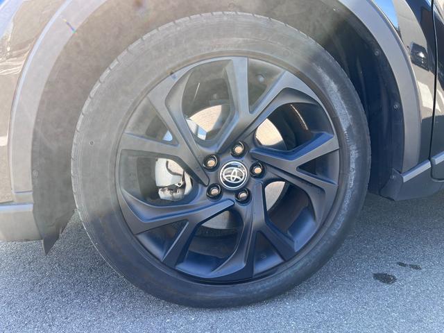 Ｃ－ＨＲ Ｇ　モード　ネロ　セーフティプラスＩＩＩ　ハーフレザー・全方位カメラ・純正ナビ・前席ヒートシーター・運転席ランバーサポート・ＥＴＣ・セーフティセンス・ブラインドスポットモニター・ＬＥＤライト・オートハイビーム（17枚目）