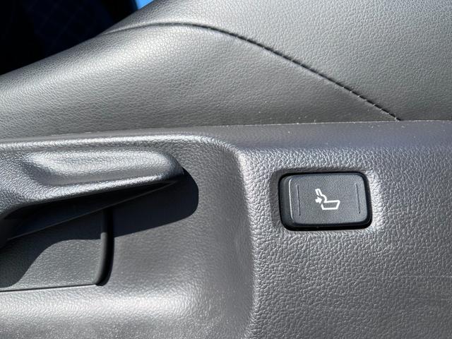 Ｃ－ＨＲ Ｇ　モード　ネロ　セーフティプラスＩＩＩ　ハーフレザー・全方位カメラ・純正ナビ・前席ヒートシーター・運転席ランバーサポート・ＥＴＣ・セーフティセンス・ブラインドスポットモニター・ＬＥＤライト・オートハイビーム（25枚目）