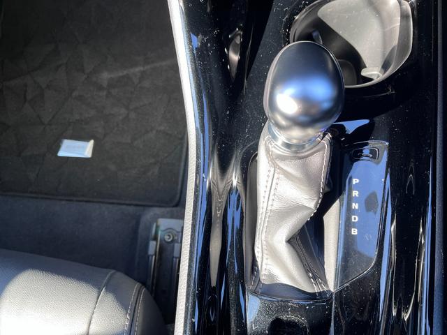 Ｃ－ＨＲ Ｇ　モード　ネロ　セーフティプラスＩＩＩ　ハーフレザー・全方位カメラ・純正ナビ・前席ヒートシーター・運転席ランバーサポート・ＥＴＣ・セーフティセンス・ブラインドスポットモニター・ＬＥＤライト・オートハイビーム（33枚目）