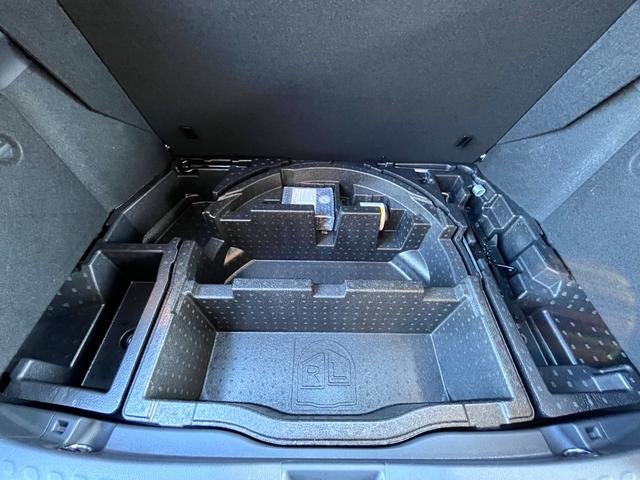 Ｃ－ＨＲ Ｇ　モード　ネロ　セーフティプラスＩＩＩ　ハーフレザー・全方位カメラ・純正ナビ・前席ヒートシーター・運転席ランバーサポート・ＥＴＣ・セーフティセンス・ブラインドスポットモニター・ＬＥＤライト・オートハイビーム（42枚目）