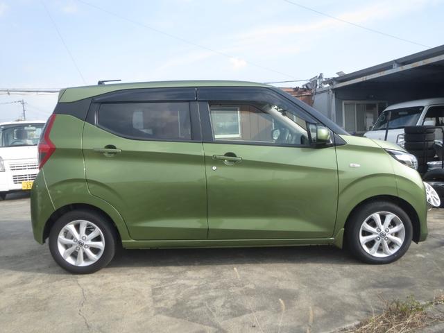 デイズ Ｘ　ＳＤナビ　フルセグ　Ｂｌｕｅｔｏｏｈ　オートライト　ＥＴＣ　バックカメラ　ドラレコ　アイドリングストップ　プッシュスタート　ステアスイッチ　衝突軽ブレーキ　車線逸脱警報　スマートキー　試乗ＯＫ（3枚目）