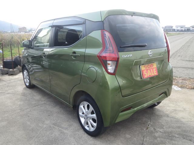 デイズ Ｘ　ＳＤナビ　フルセグ　Ｂｌｕｅｔｏｏｈ　オートライト　ＥＴＣ　バックカメラ　ドラレコ　アイドリングストップ　プッシュスタート　ステアスイッチ　衝突軽ブレーキ　車線逸脱警報　スマートキー　試乗ＯＫ（8枚目）