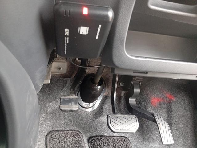 ワゴンR FA ETC キーレスエントリー 電動格納ミラー ベンチシート CVT 盗難防止システム ABS CD ミュージックプレイヤー接続可 アルミホイール 衝突安全ボディ エアコン パワーステアリング(6枚目)