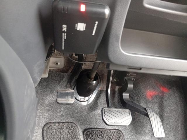 ワゴンR FA ETC キーレスエントリー 電動格納ミラー ベンチシート CVT 盗難防止システム ABS CD ミュージックプレイヤー接続可 アルミホイール 衝突安全ボディ エアコン パワーステアリング(32枚目)