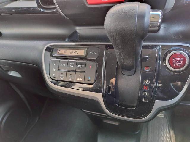 Ｎ－ＢＯＸカスタム Ｇ・Ｌパッケージ　車検令和９年６月１９日／左側パワースライドドア／エンジンプッシュスタート／スマートキー／ＨＩＤ／ＤＶＤオーディオ／ＵＳＢ／バックカメラ／タイミングチェーン／純正アルミホイール（18枚目）