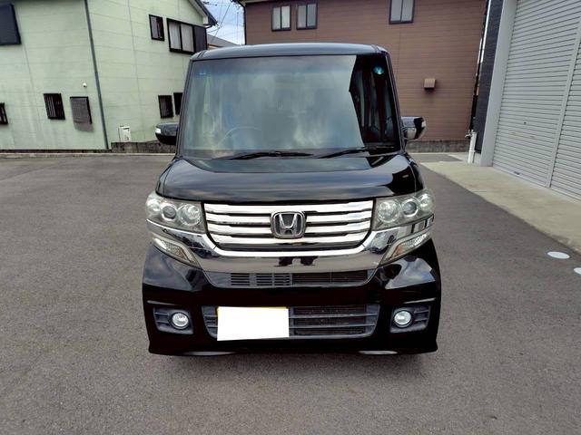 Ｎ－ＢＯＸカスタム Ｇ　ＳＳパッケージ　車検令和８年６月２９日／エンジンプッシュスタート／スマートキー／タイミングチェーン／両側パワースライドドア／地デジ／ナビ／Ｂｌｕｅｔｏｏｔｈ／バックカメラ／ＥＴＣ／ＨＩＤ／純正アルミホイール／ドライブ（3枚目）