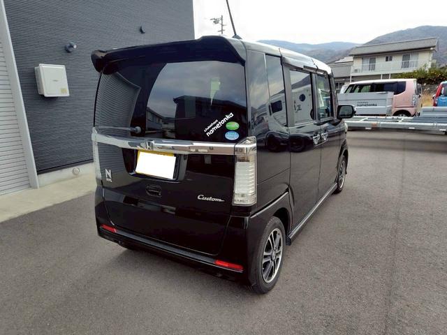 Ｎ－ＢＯＸカスタム Ｇ　ＳＳパッケージ　車検令和８年６月２９日／エンジンプッシュスタート／スマートキー／タイミングチェーン／両側パワースライドドア／地デジ／ナビ／Ｂｌｕｅｔｏｏｔｈ／バックカメラ／ＥＴＣ／ＨＩＤ／純正アルミホイール／ドライブ（5枚目）