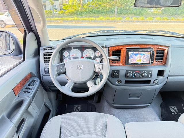 ダッジ・ラム クワッドキャブ　４ＷＤ　貨物ナンバー　自動車税１６０００円　ベッドライナー（14枚目）