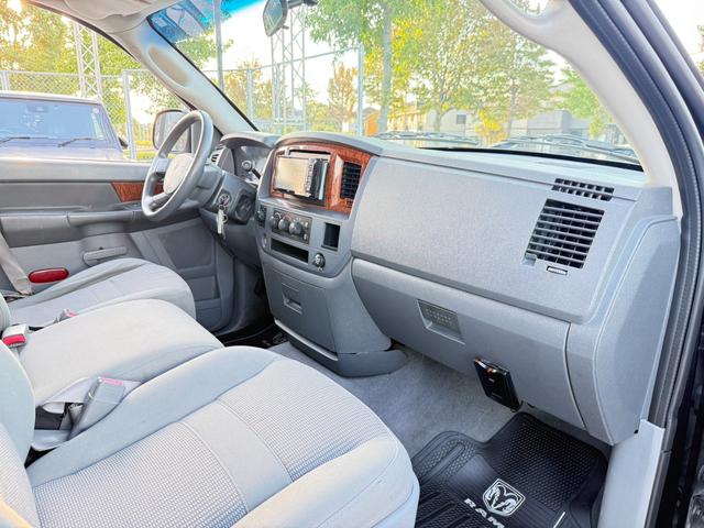 ダッジ・ラム クワッドキャブ　４ＷＤ　貨物ナンバー　自動車税１６０００円　ベッドライナー（26枚目）