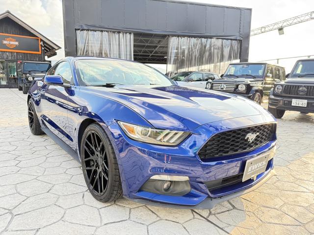 FORD MUSTANG 50 YEARS EDITION