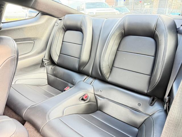 FORD MUSTANG 50 YEARS EDITION