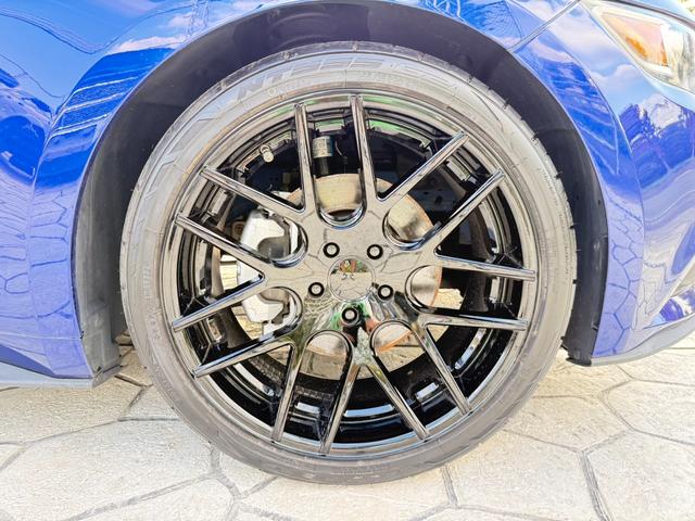 FORD MUSTANG 50 YEARS EDITION