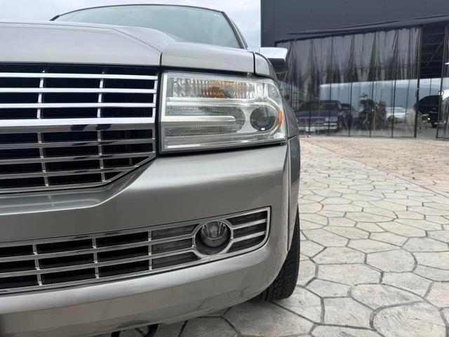 リンカーンナビゲーター アルティメイト 正規ディーラー車 日本仕様 1ナンバー登録 純正電動ステップ 電動リアゲート(10枚目)