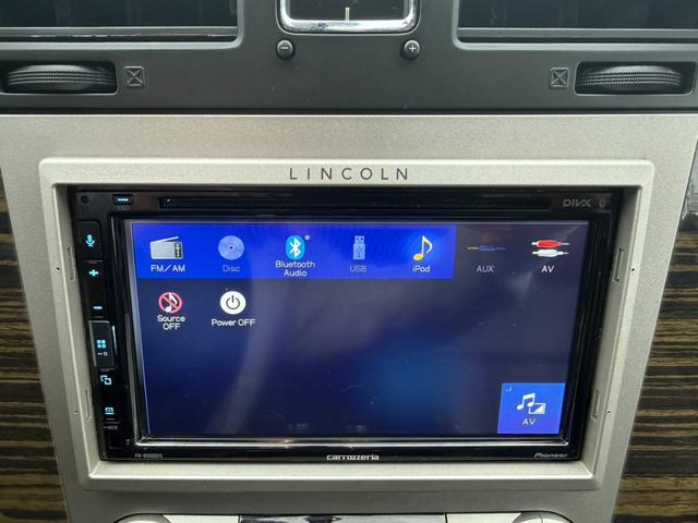 リンカーンナビゲーター アルティメイト 正規ディーラー車 日本仕様 1ナンバー登録 純正電動ステップ 電動リアゲート(14枚目)