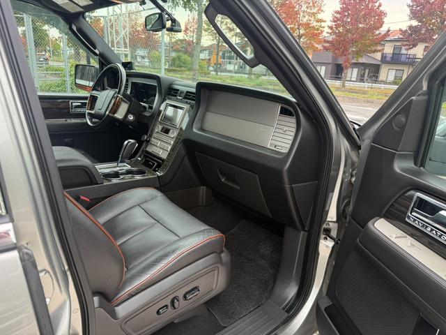 リンカーンナビゲーター アルティメイト 正規ディーラー車 日本仕様 1ナンバー登録 純正電動ステップ 電動リアゲート(21枚目)