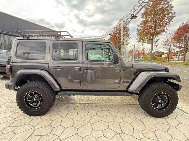 ジープ・ラングラーアンリミテッド サハラ　ＦＯＸ足廻り　ＷＨＡ－Ｃ電動ステップ　ＷＨＡ－Ｃワイドボディ　ルビコングリル（7枚目）